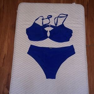 NWOT Blue Women's Swimwear Set